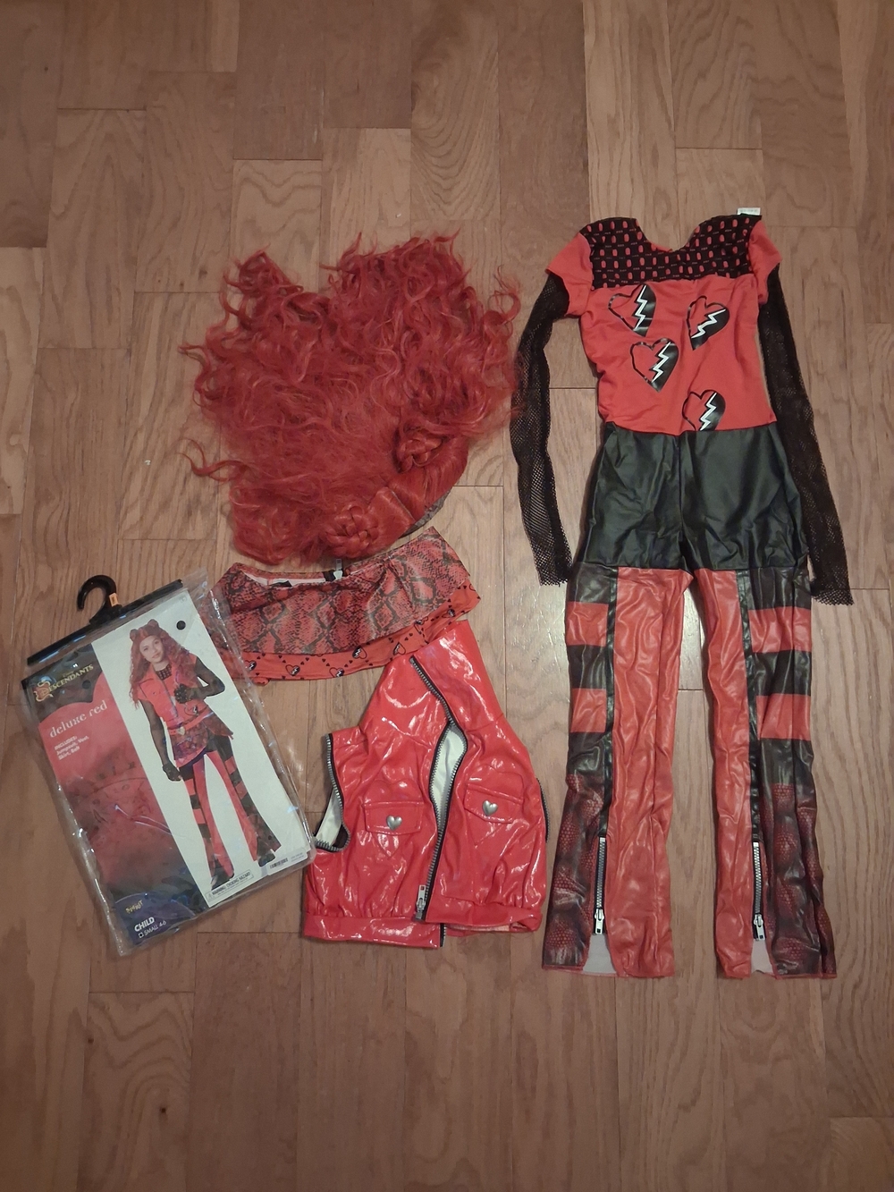 Disney Descendants Deluxe Red Mal Costume with Black Accents. Size Small - Picture 2 of 2
